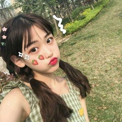 三块广告牌